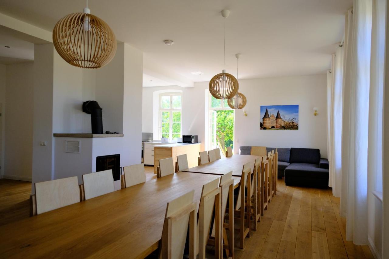 Gutshaus Fewo Luebeck Dassow Exterior foto